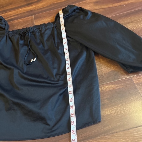 ELIZABETH and JAMES Black Blouse size Large - Picture 7 of 8